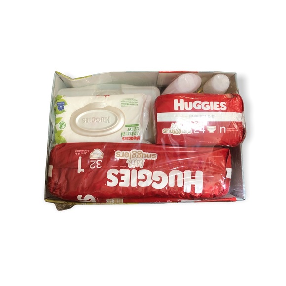 Huggies Newborn Gift Box - Picture 2 of 9